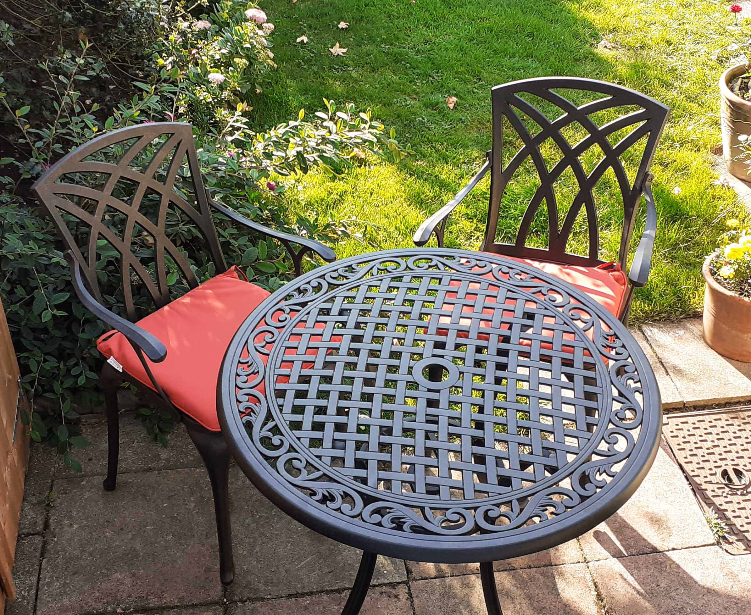 Hannah Table 2 Seater Set - Antique Bronze - Image 4