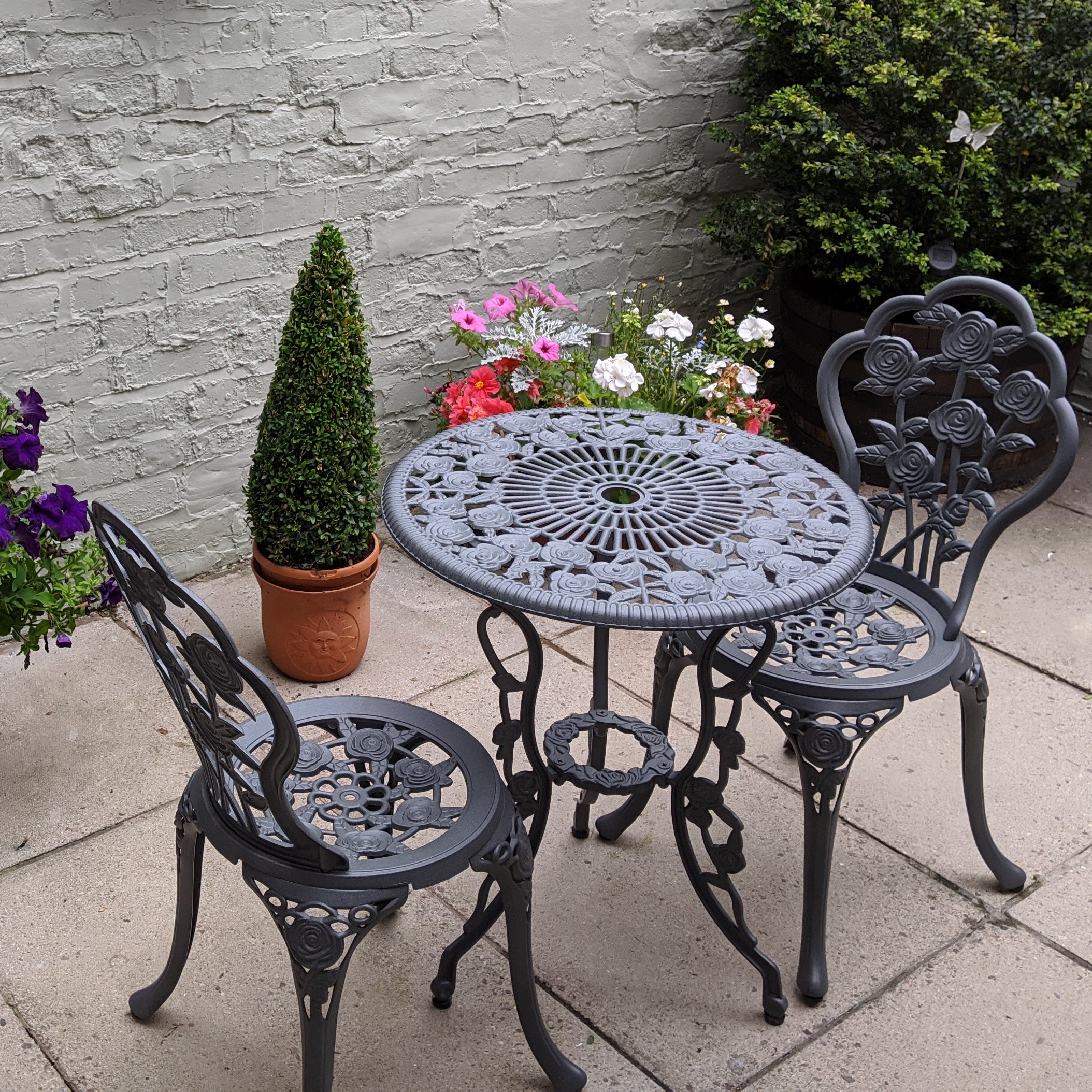 London Rose Bistro 2 Seater Set - Slate - Image 3