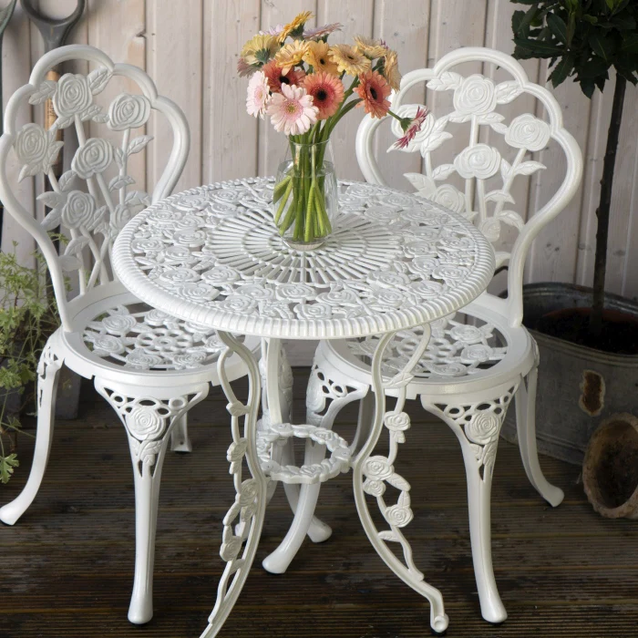 London Rose Bistro - White
