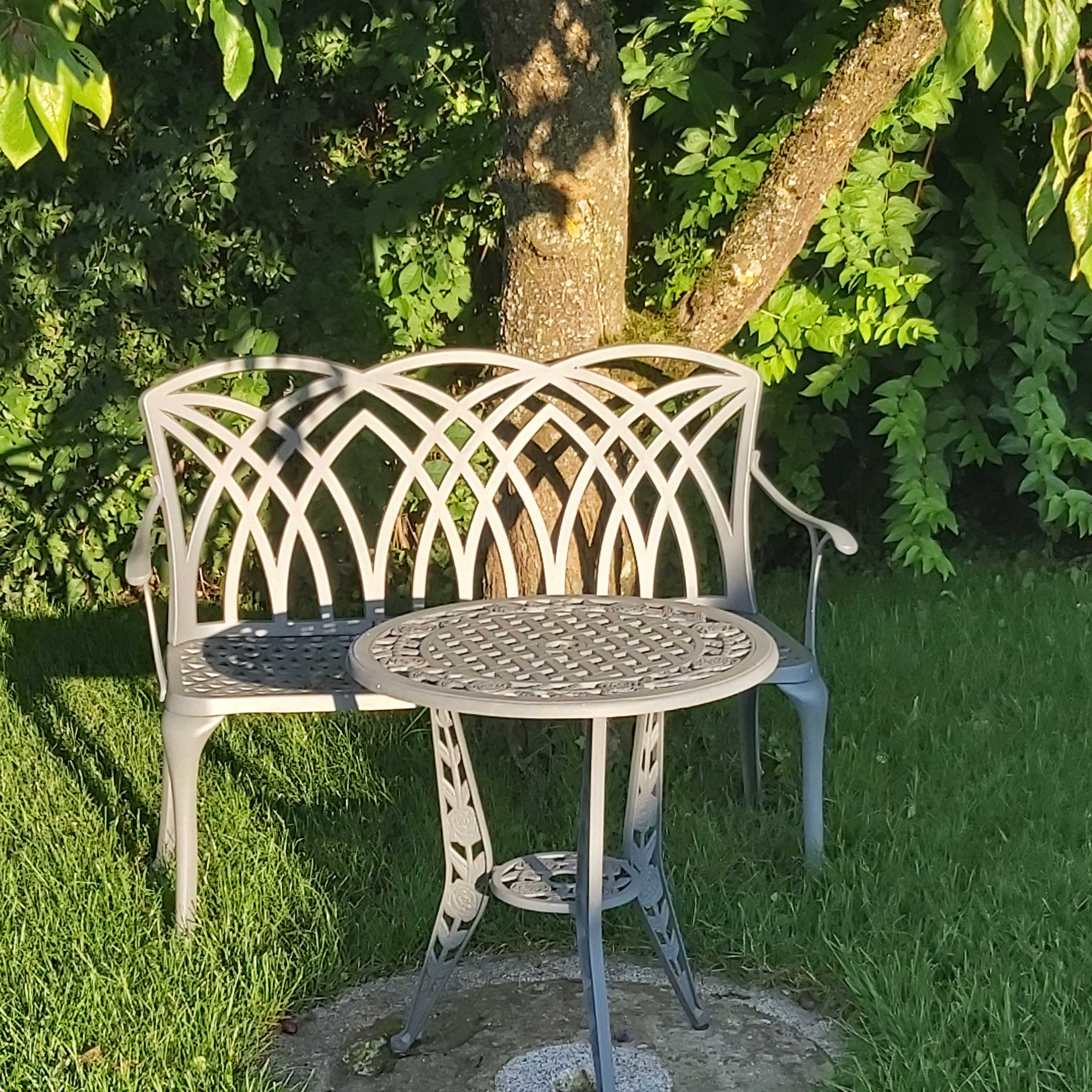 Rose Bistro Table - Slate - Image 3