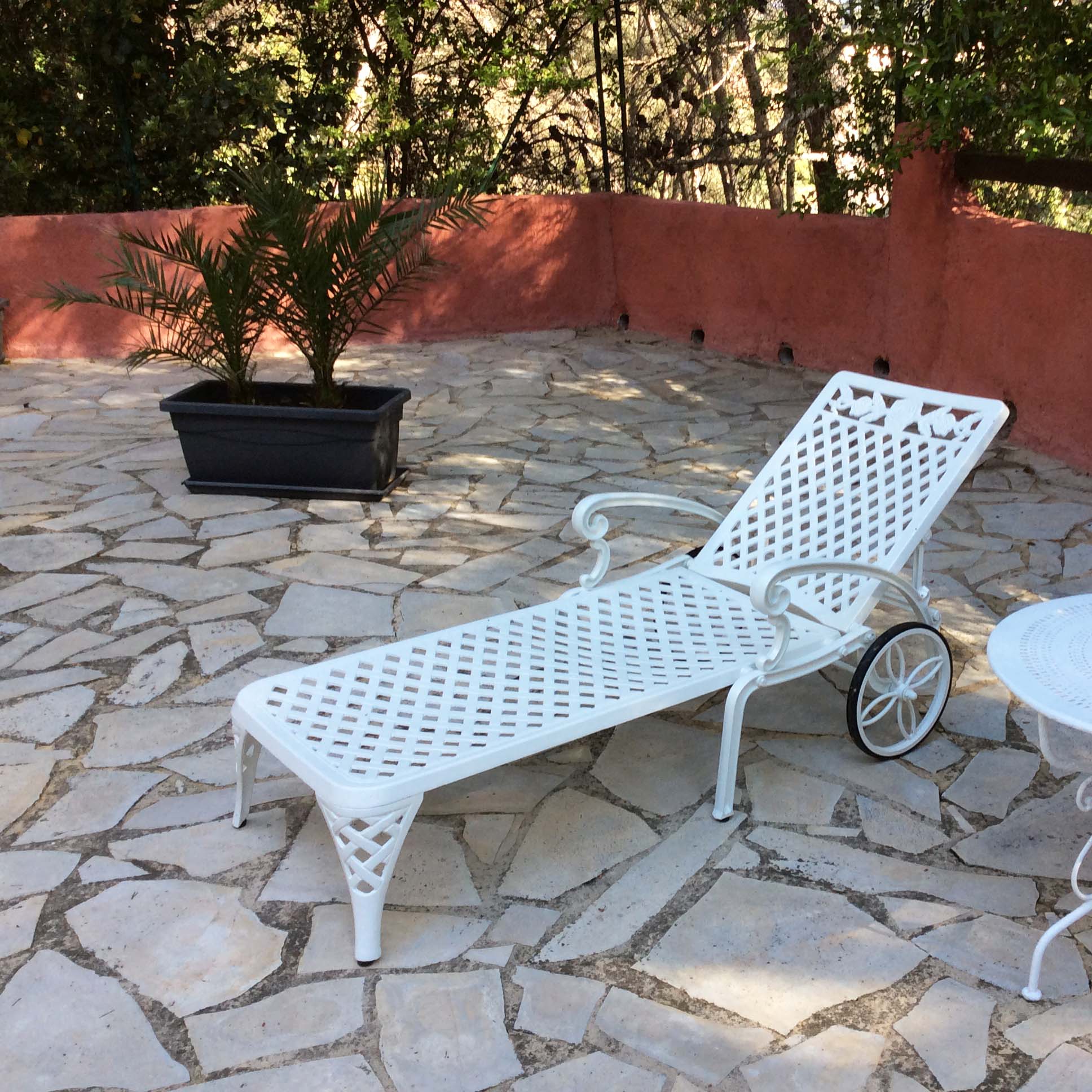 Rose Lounger Set - White - Image 5