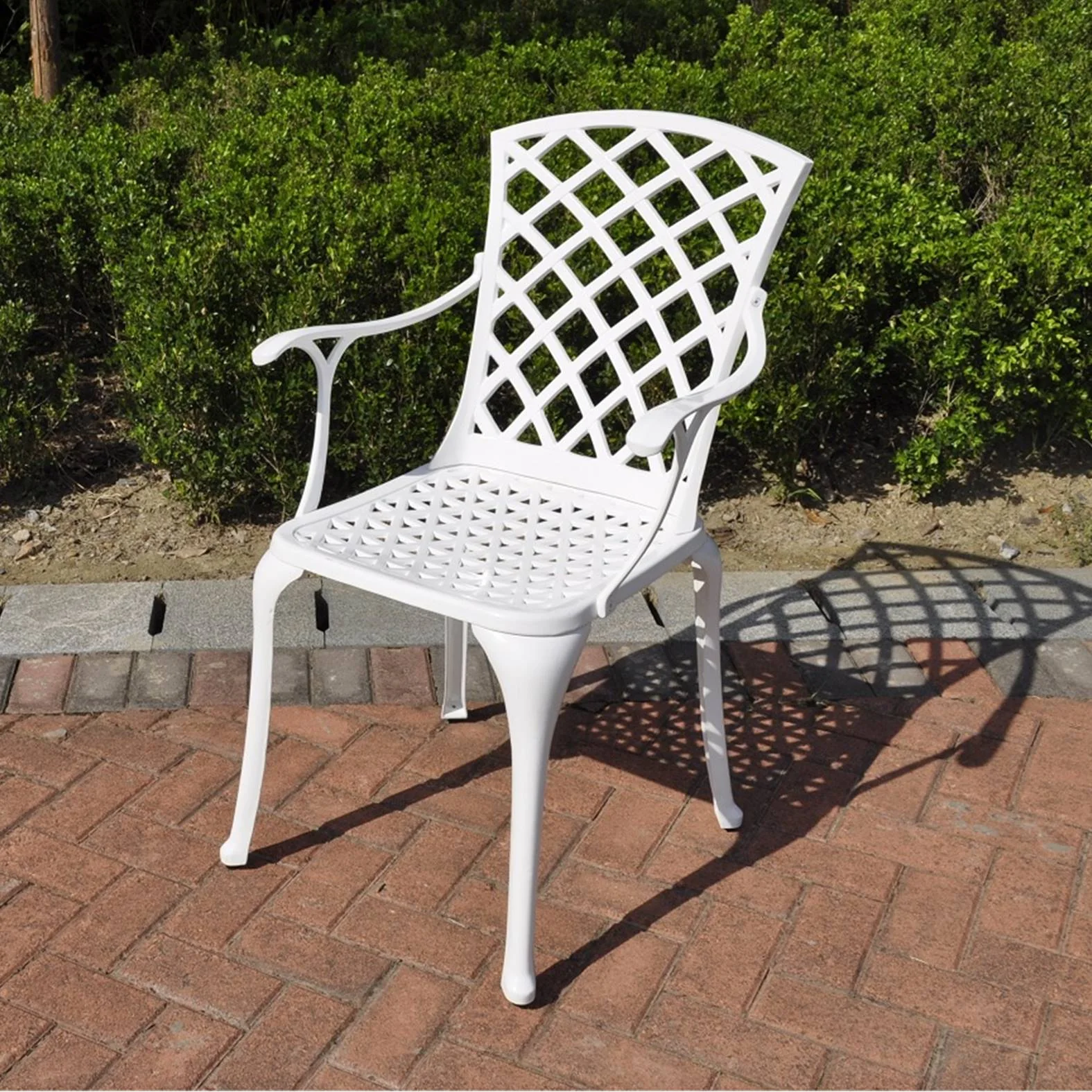 Tulip Bistro Table 2 Seater Set - White - Image 10