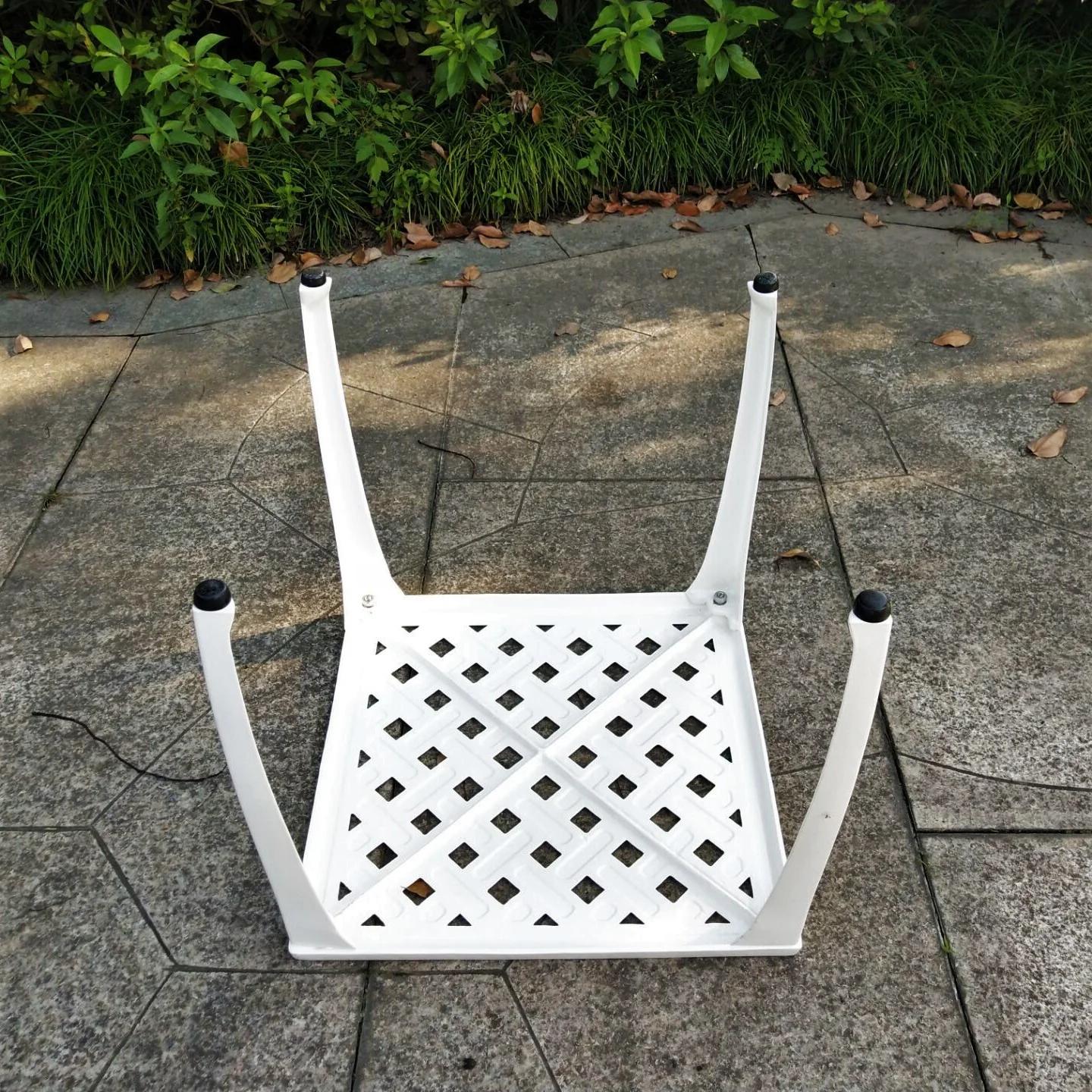 Willow Table - White - Image 3